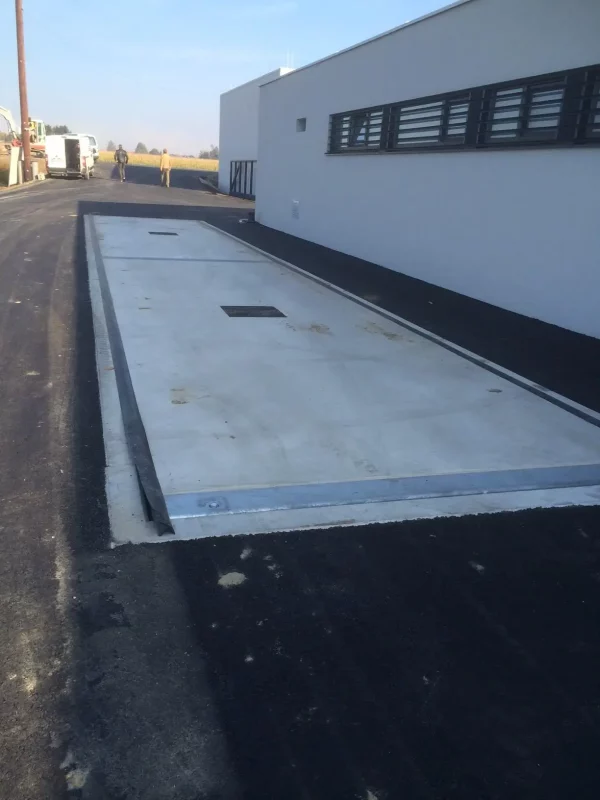 Fahrzeugwaage Vollbetonausführung mit Fertigteilfundament, 18x3m, Wiegebereiche bis zu 60t – Bild 3